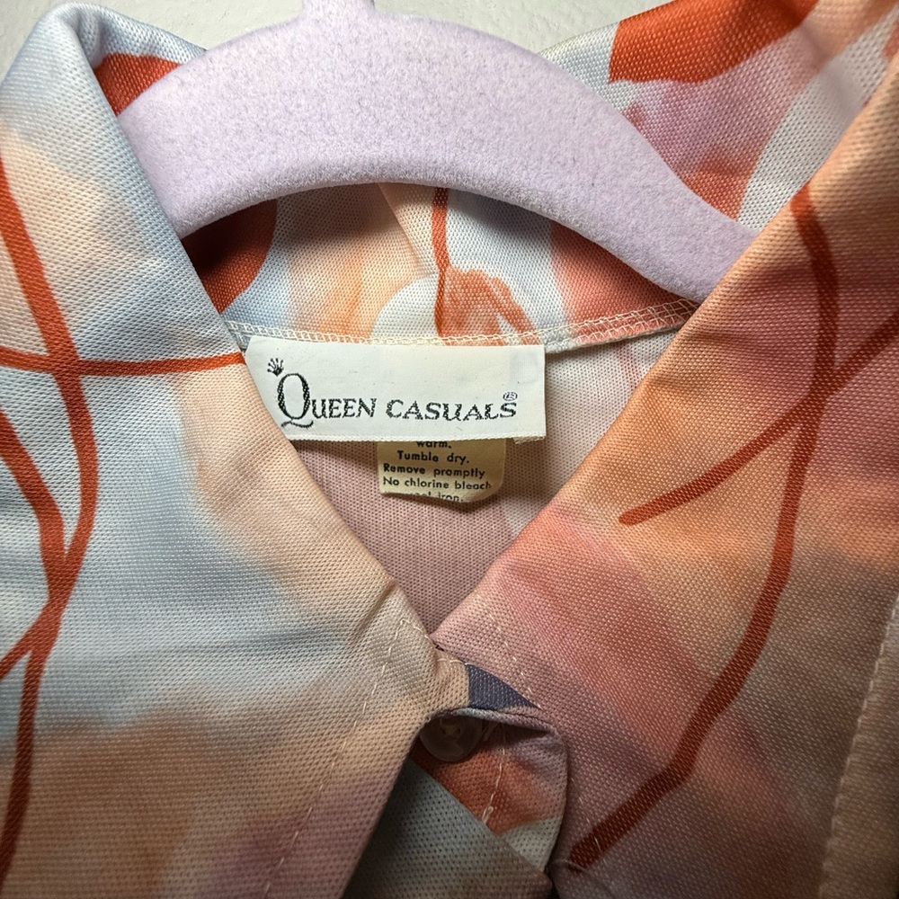 70s vintage dagger collar blouse/ queens casuals blouse with tags!